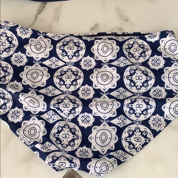 Swimsuit - Picture 2 of 3